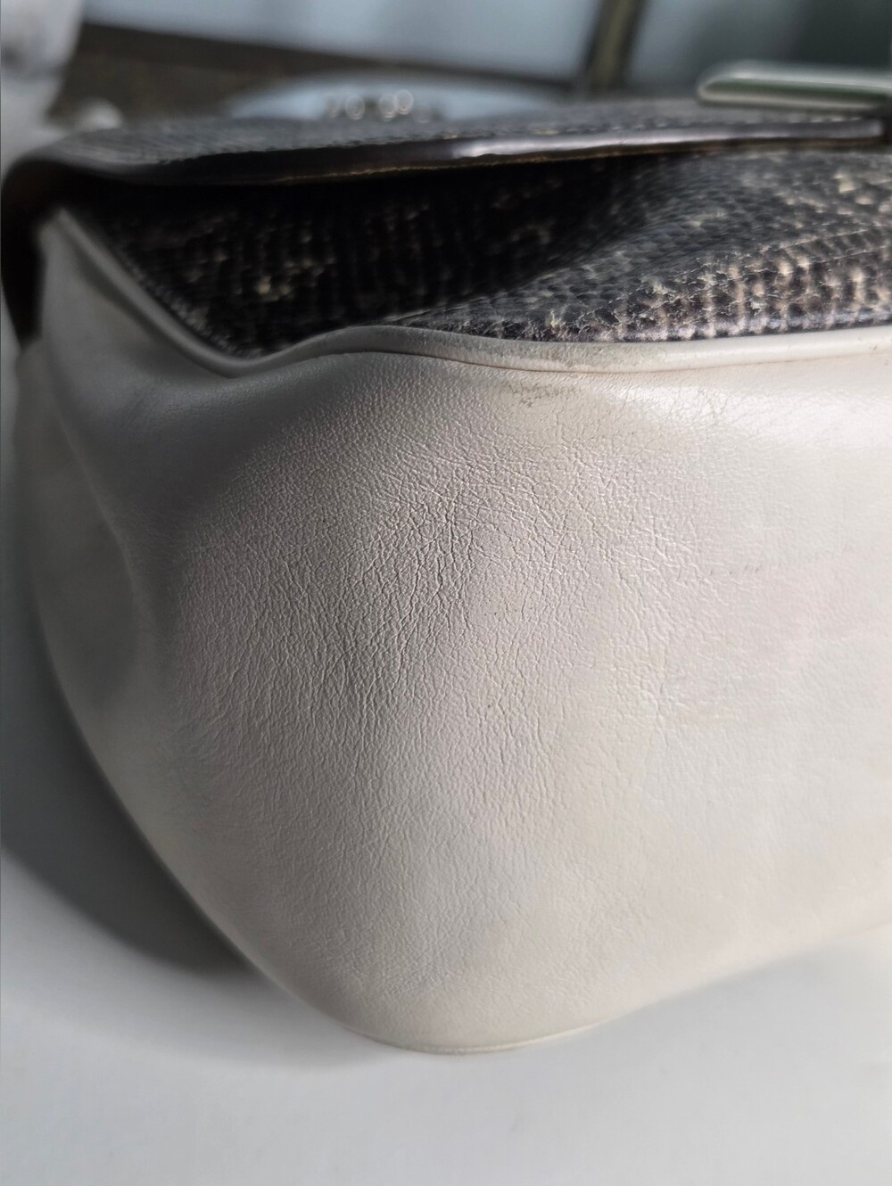 Coach Cassidy Lizard-Embossed Chain Convertible Bag - Off White/Gray Gradient - Picture 10 of 16